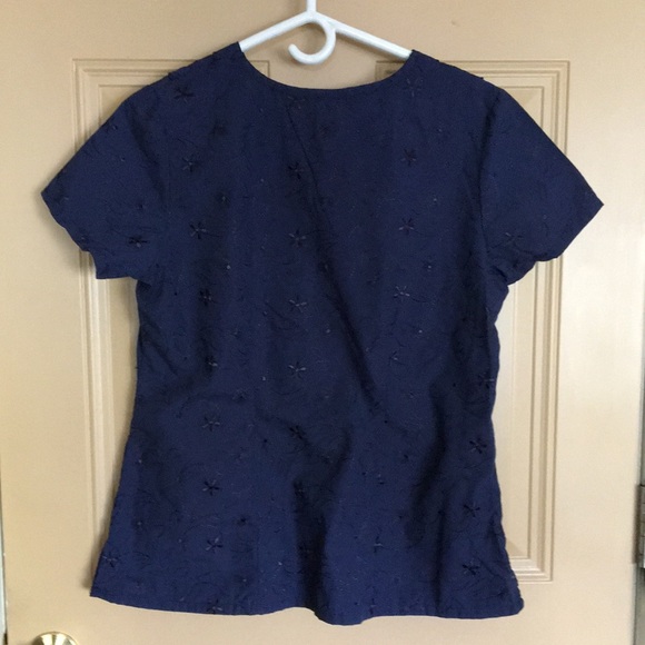 Scrub Top - Picture 2 of 4